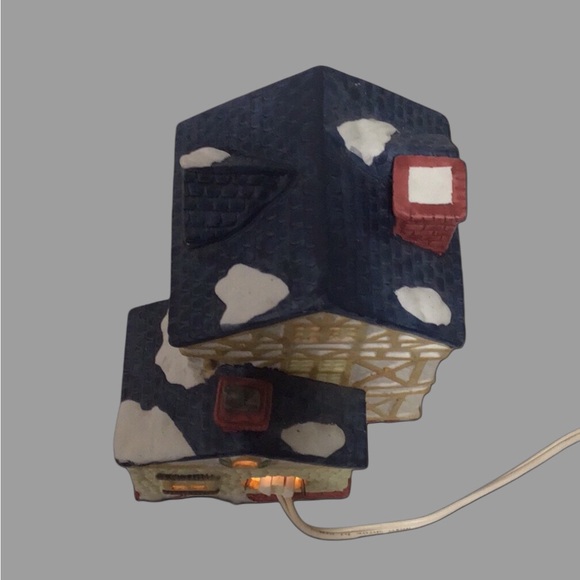 LEMAX Dickensvale Collectibles Porcelain Lighted Christmas Village House - Picture 6 of 11